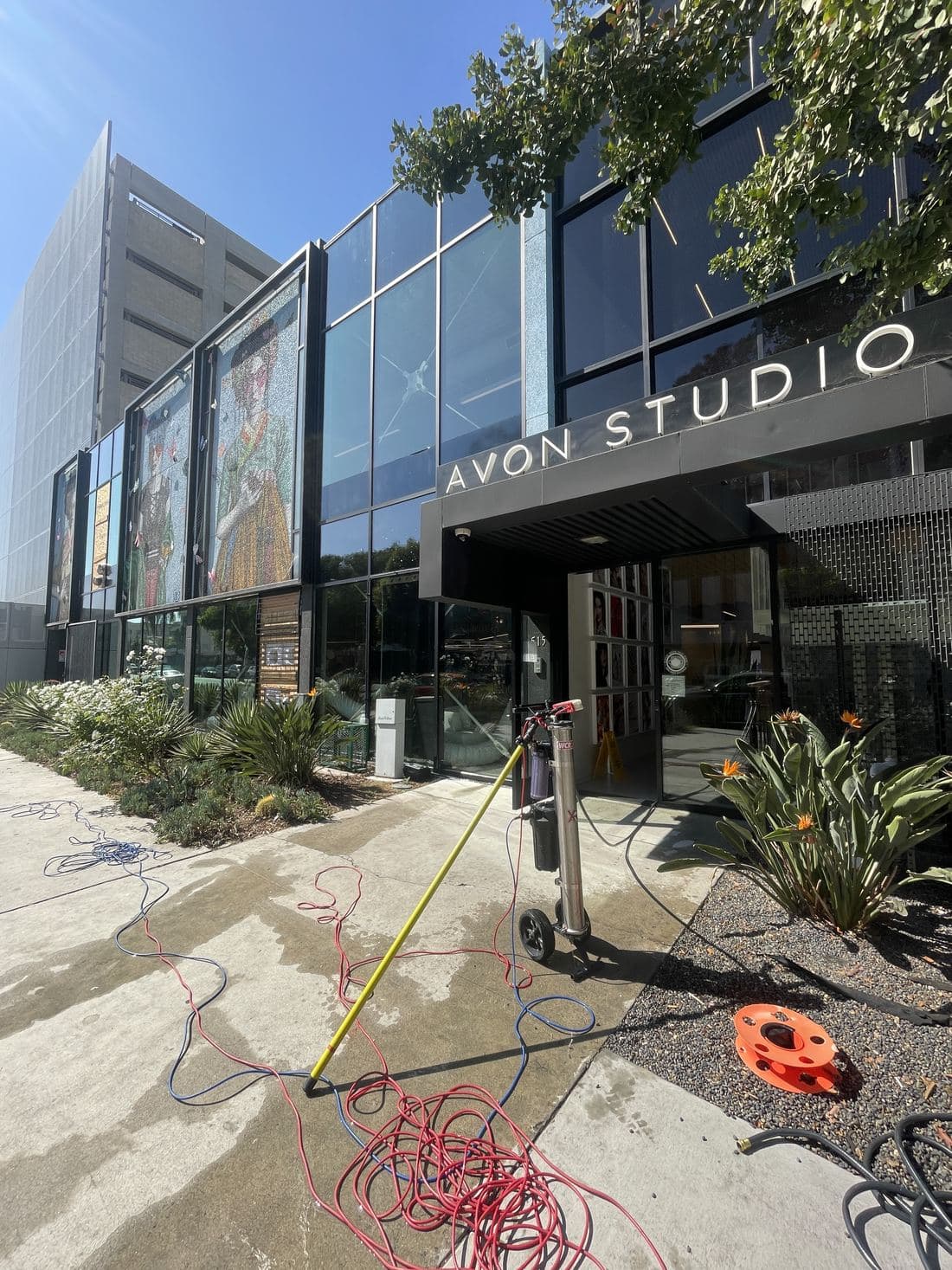 Window Wizards commercial window cleaning service in Los Angeles