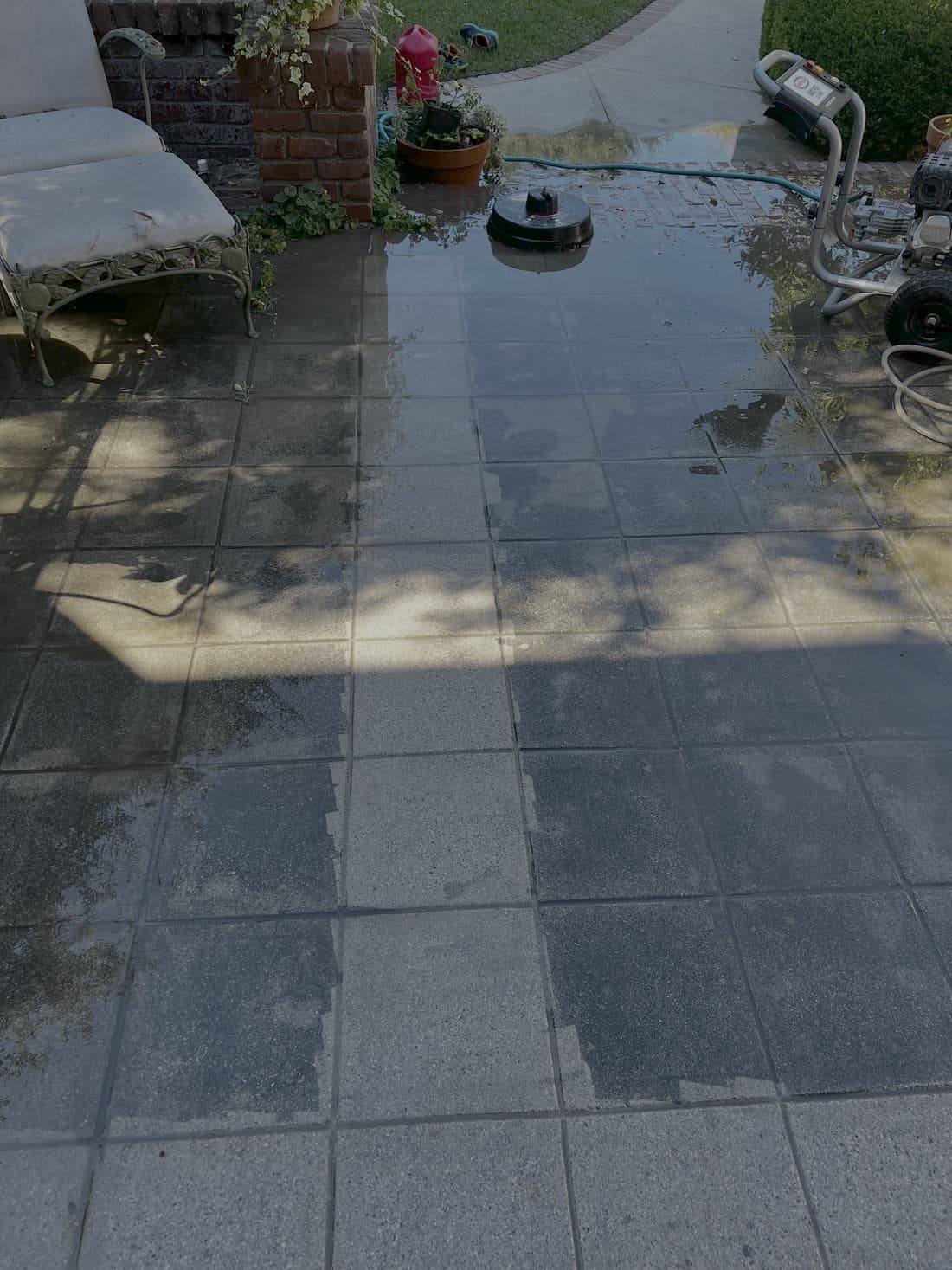 Window Wizards pressure washing in Los Angeles