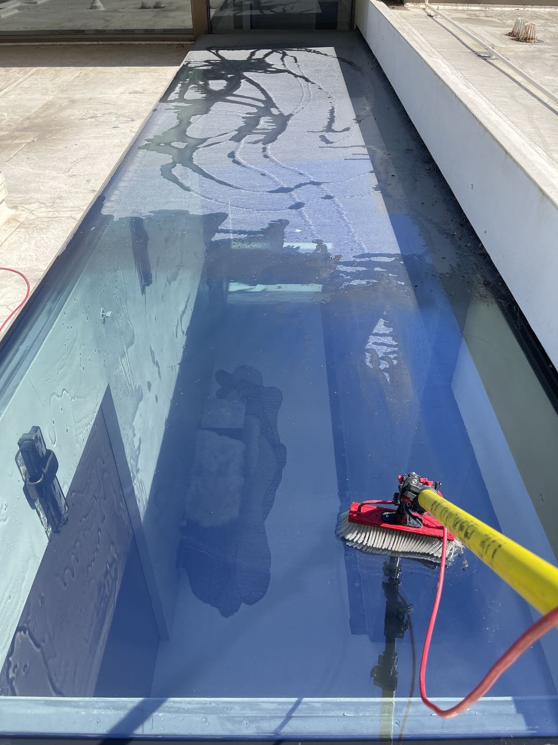 Window Wizards skylight cleaning service in Los Angeles