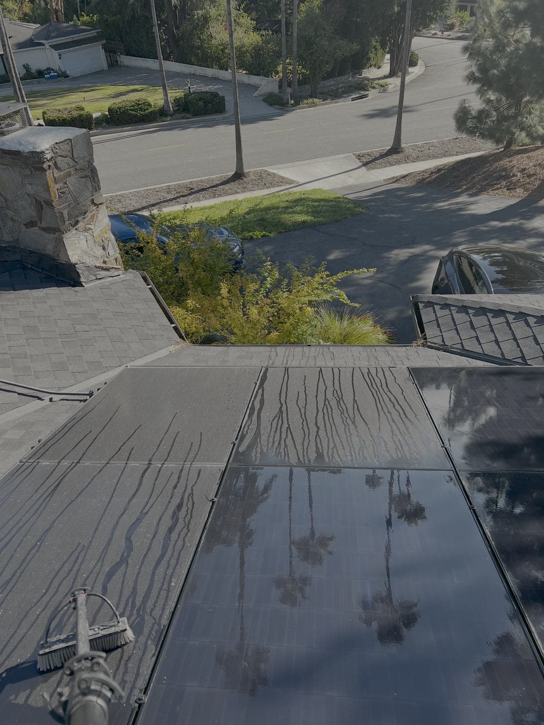 Window Wizards solar panel cleaning service in Los Angeles