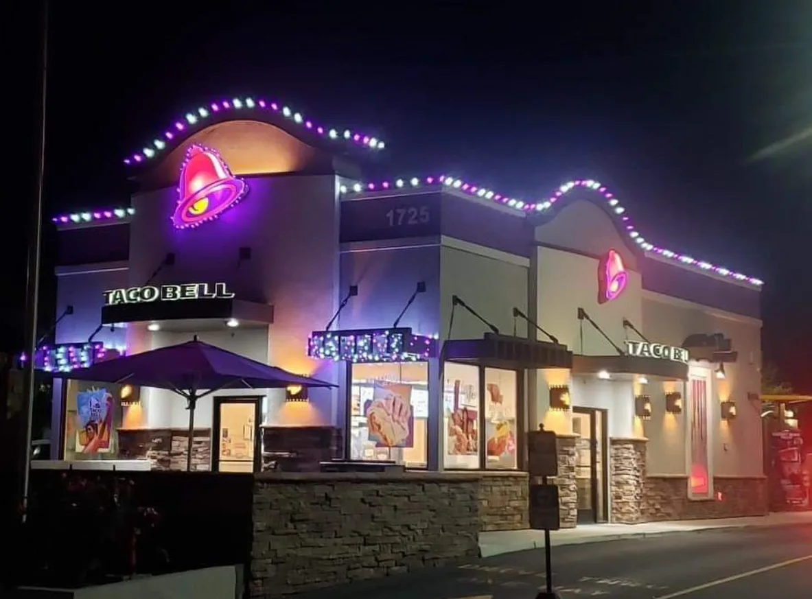 Commercial building with holiday roofline lighting installed by 626 Christmas in Los Angeles County